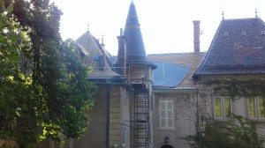 renovation-toiture-chateau-burlet-charpente-apres3-min
